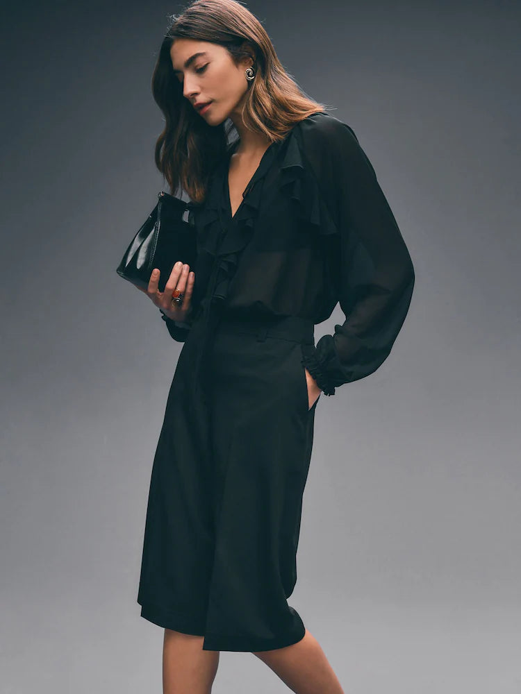 Black Tailored Jorts