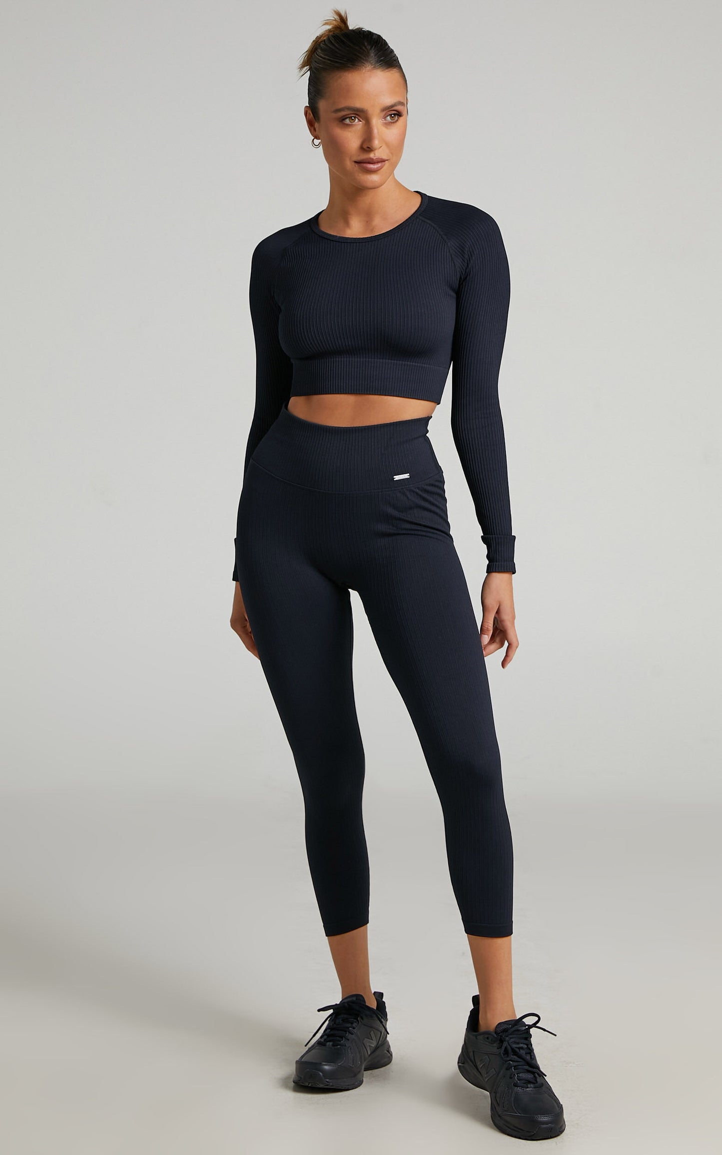 Black Ribbed Seamless Crop Long Sleeve