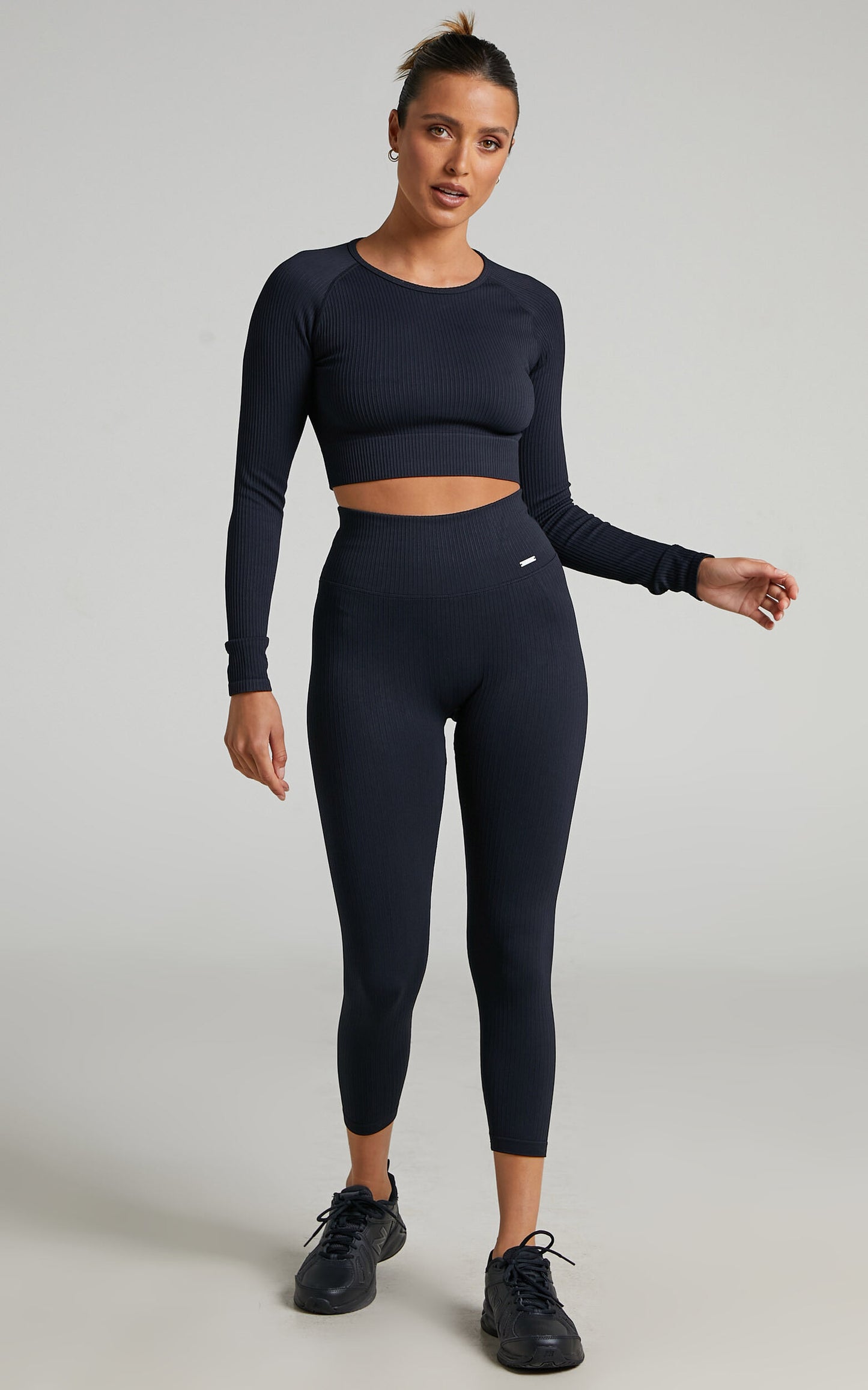 Black Ribbed Seamless Crop Long Sleeve