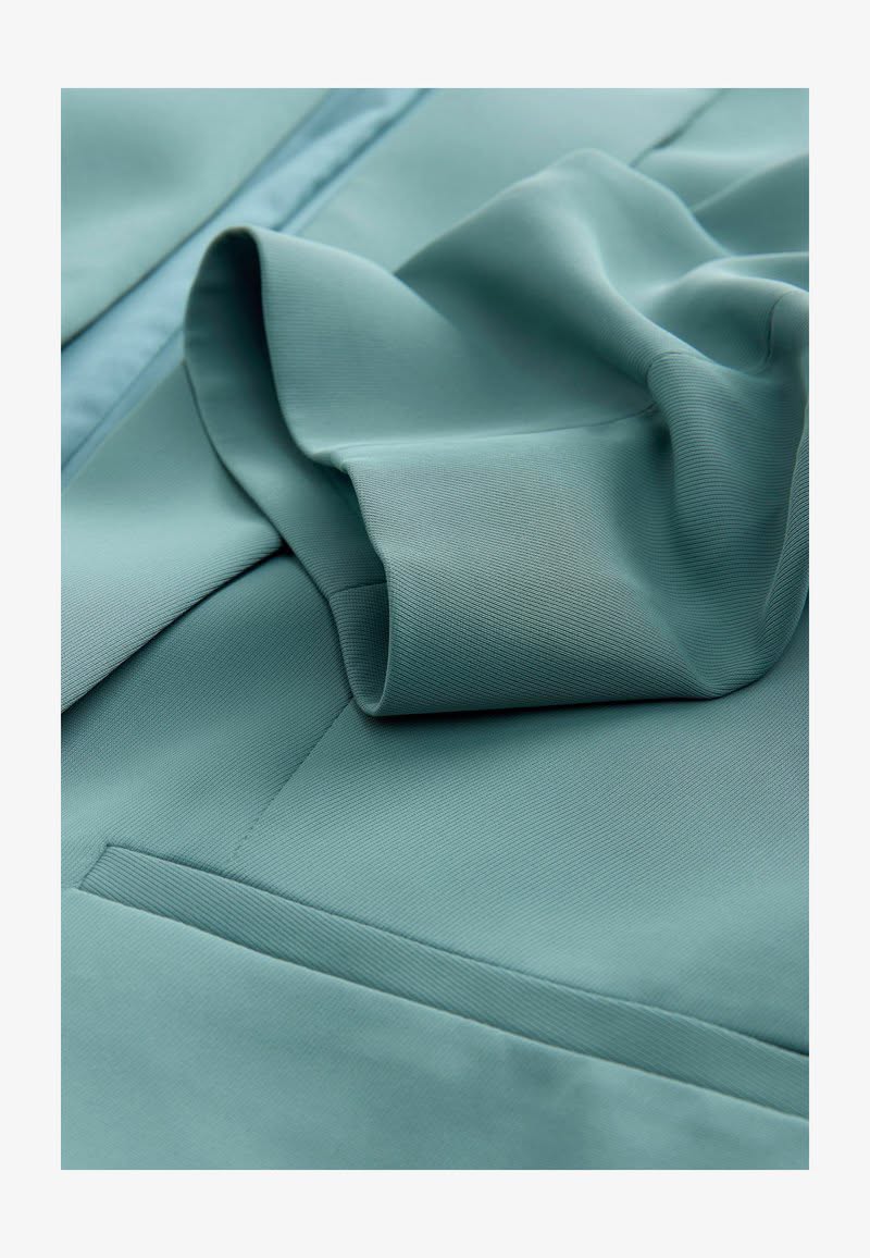 Blue Relaxed Ruched Sleeve Petite Blazer