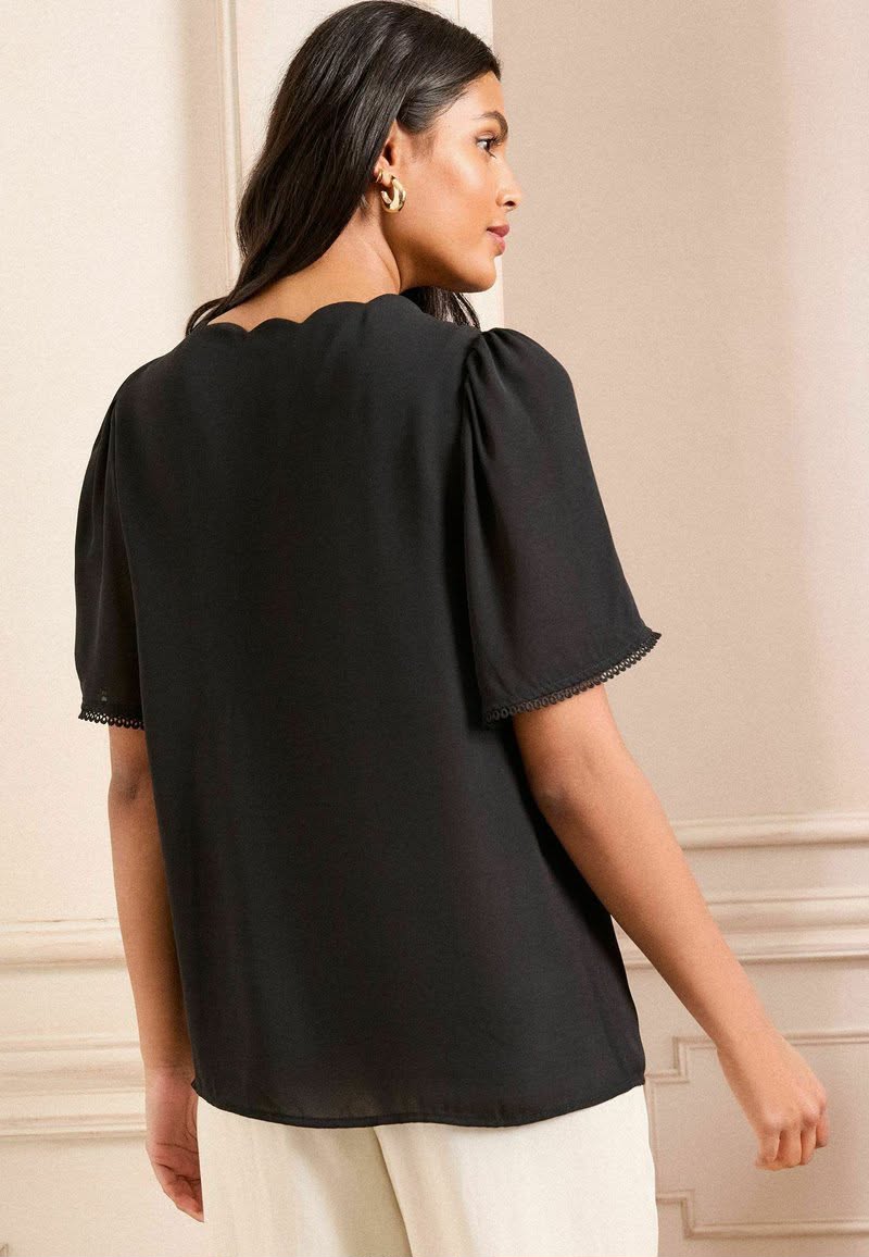 Short Sleeve V-Neck Line Scallop Detail Blouse Black