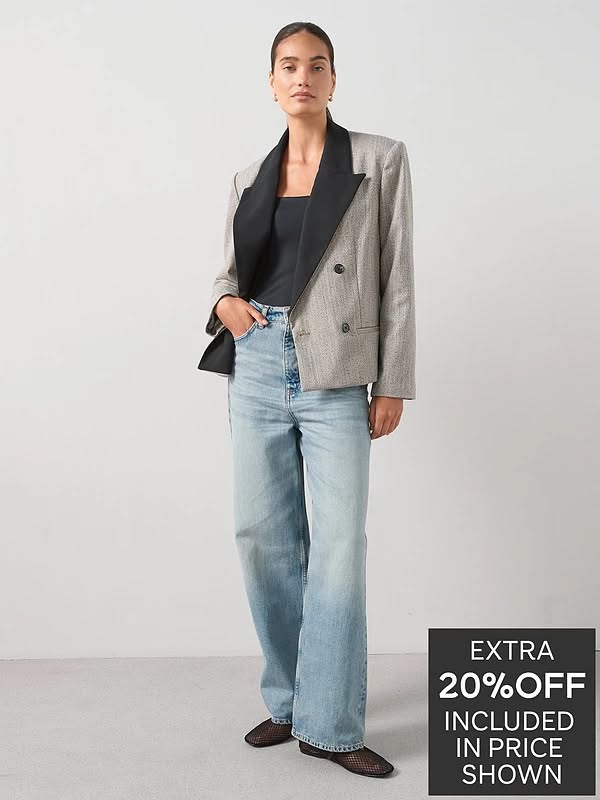 Contrast Lapel Boxy Crop Blazer