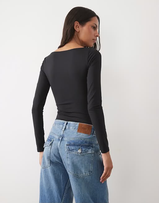 Slinky Long Sleeve Bodysuit