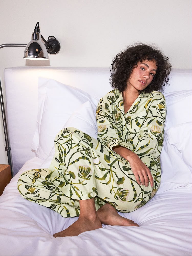Green Floral Print Long Pjamas Set With Eye Mask