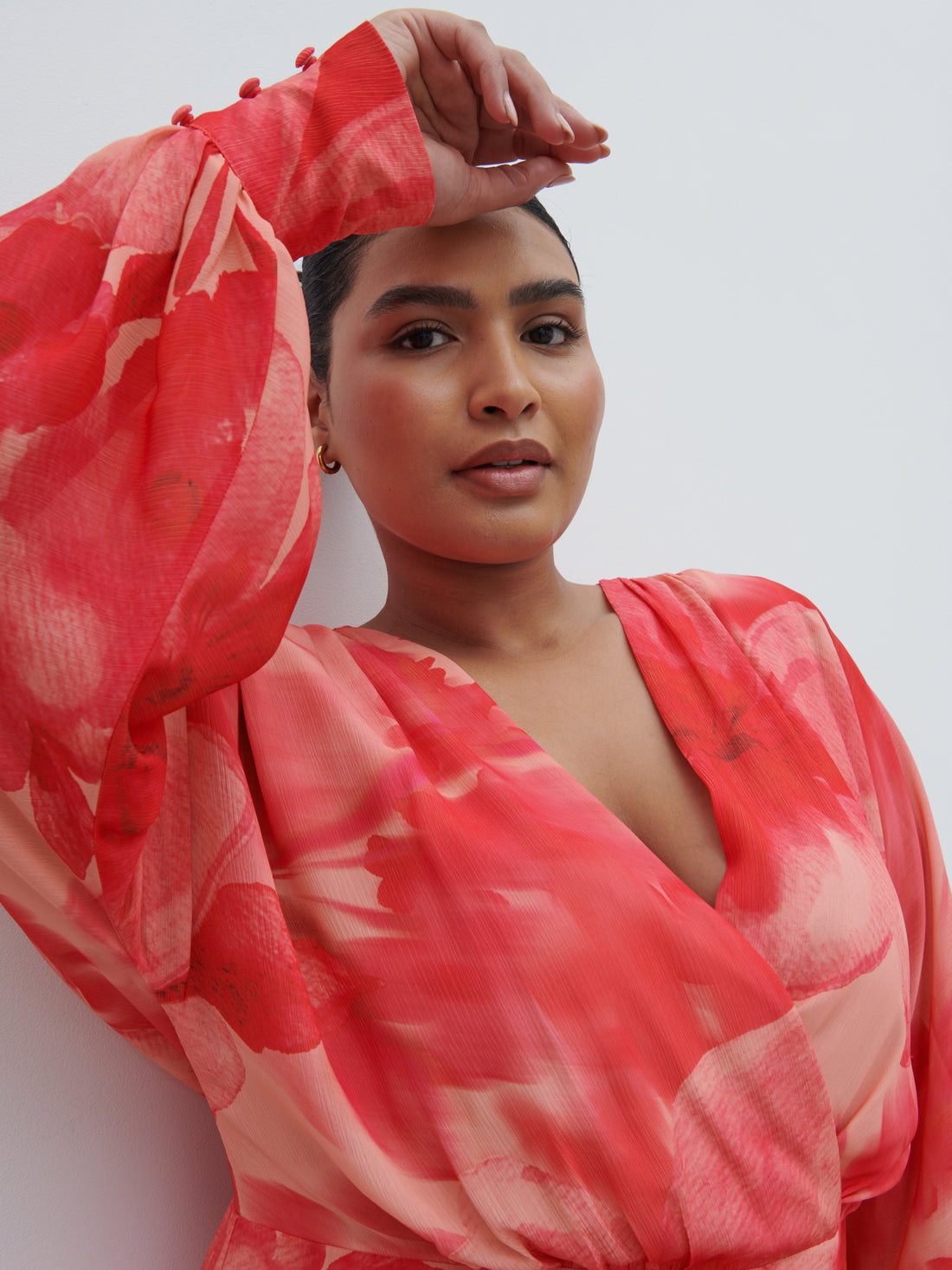 Theia Batwing Maxi Dress Curve - Pink Large Scale Floral