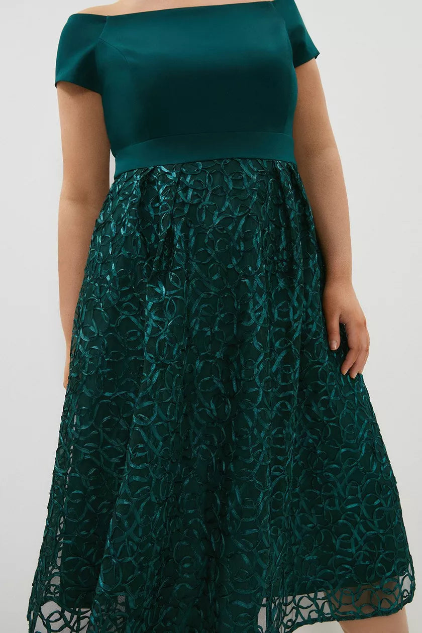 Embroidered Midi Dress Green