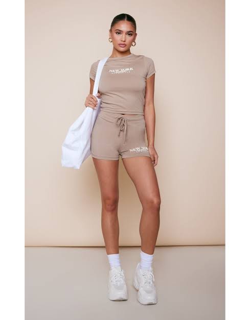 Taupe Slogan Puff Print Hot Pants