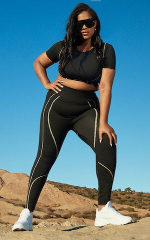 Plus Black Seamless Contrast Detail Cropped Sports Tee
