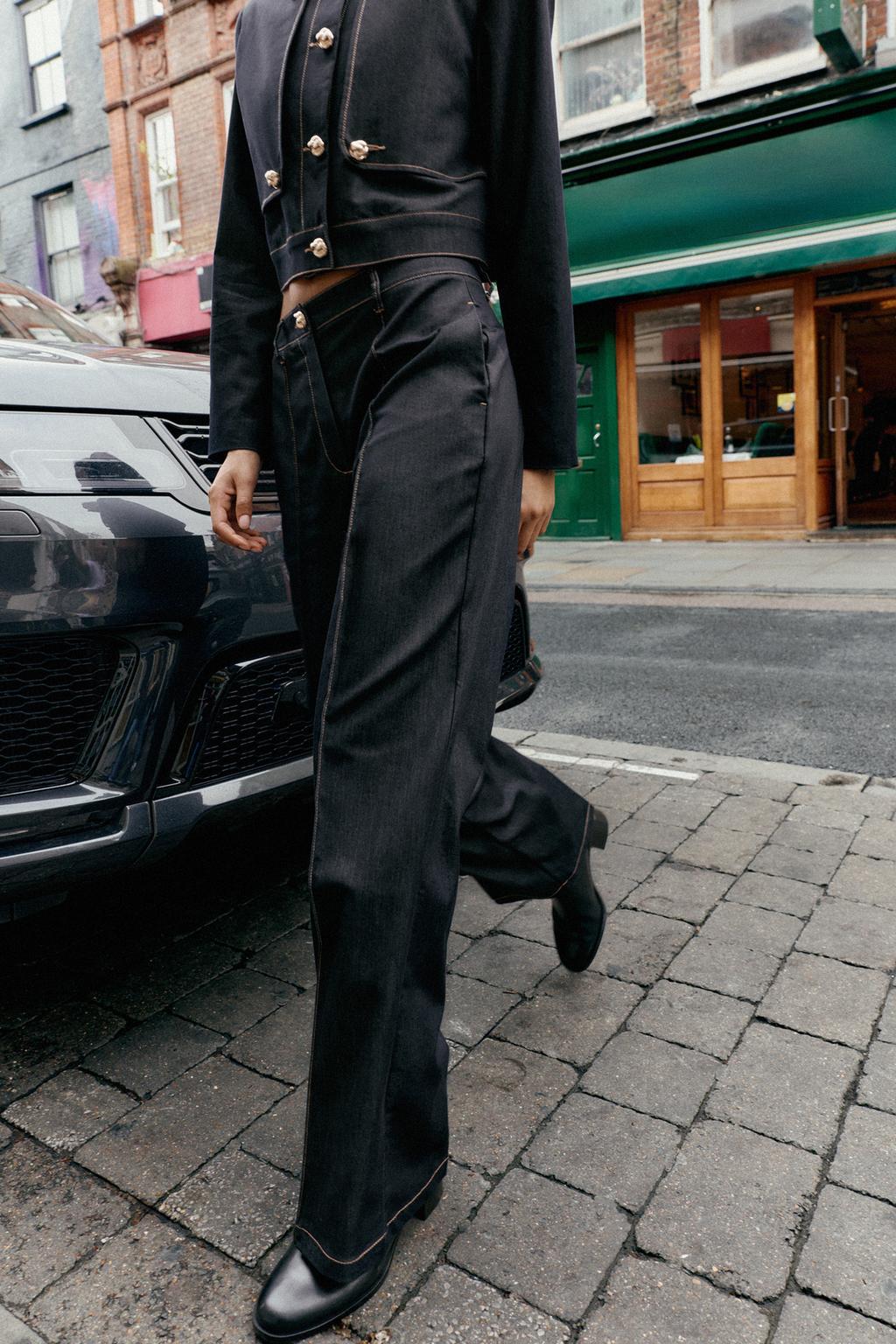 STRAIGHT TROUSERS WITH DART