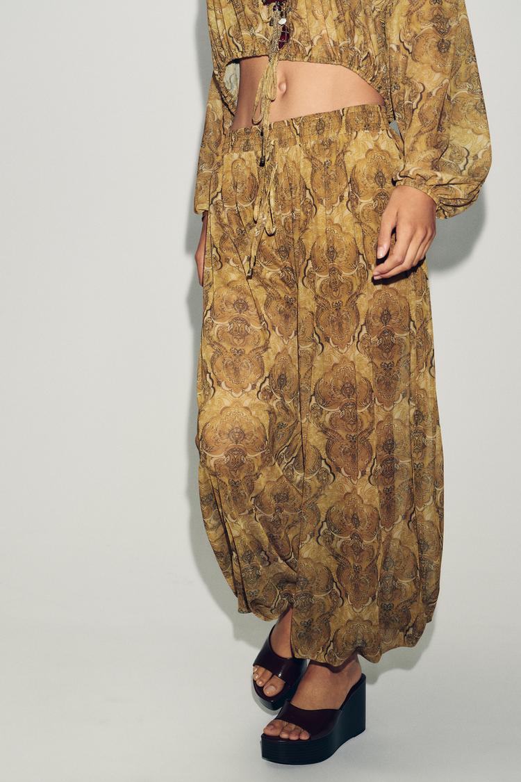 Zara Blouse With Ties And Balloon Printed Pant Set