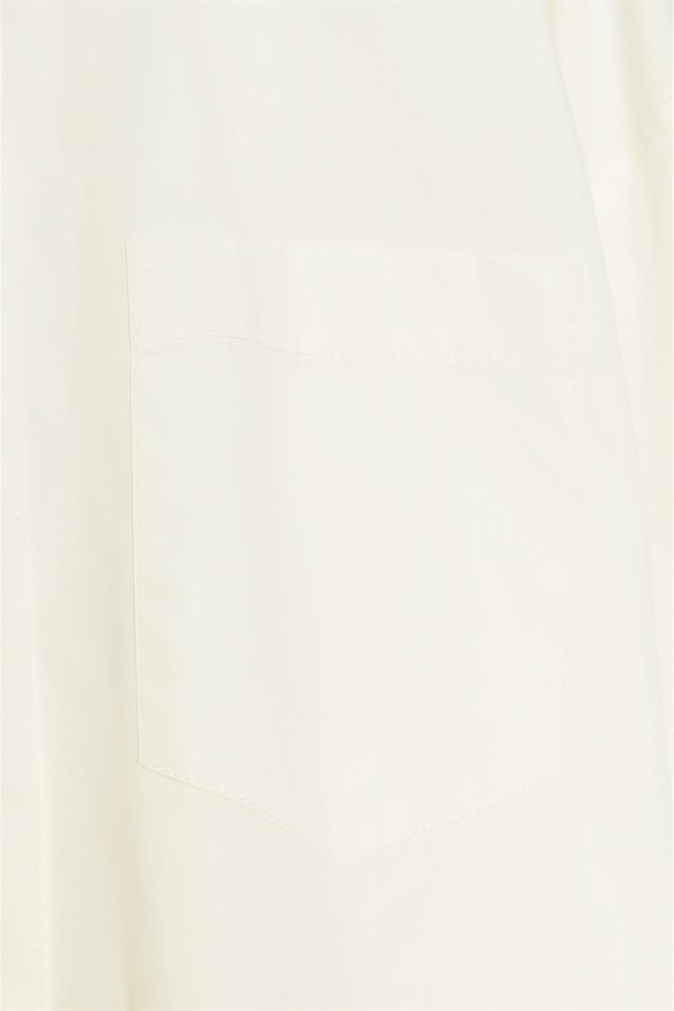 Oversized Shirt With a Lapel Collar And Long Sleeve Pleated Cuff