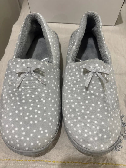 Grey Polkadot House Slippers