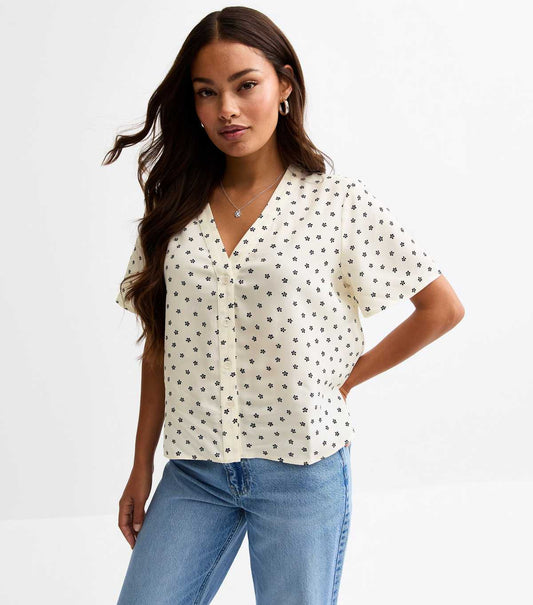 Cream Daisy Print Short Sleeve Blouse