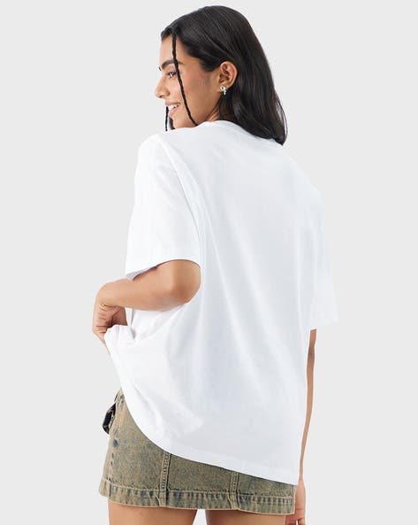 Woman's Oversized Round Neck T-shirt