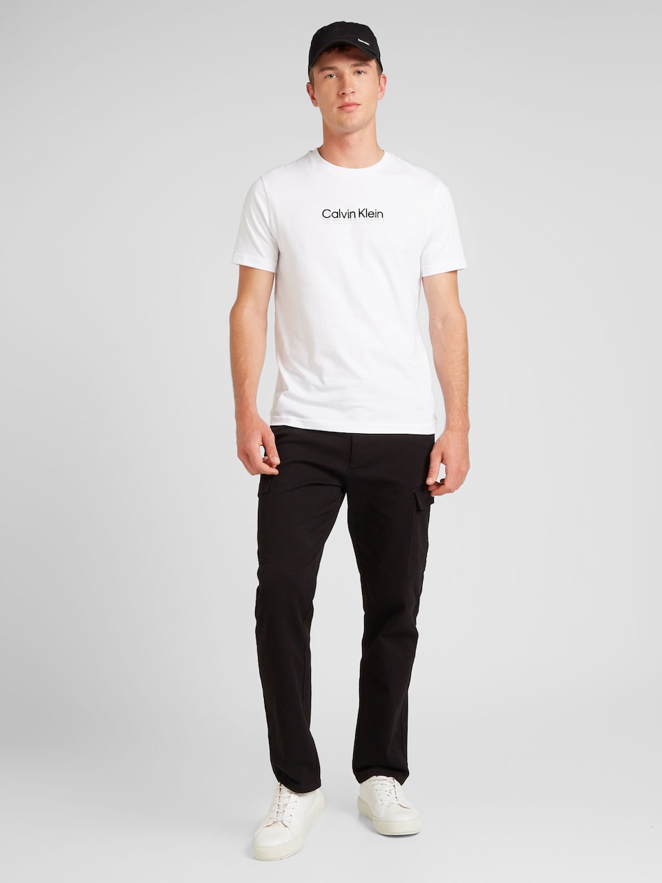 ONSNICKY Regular Cargo Pants  in Black