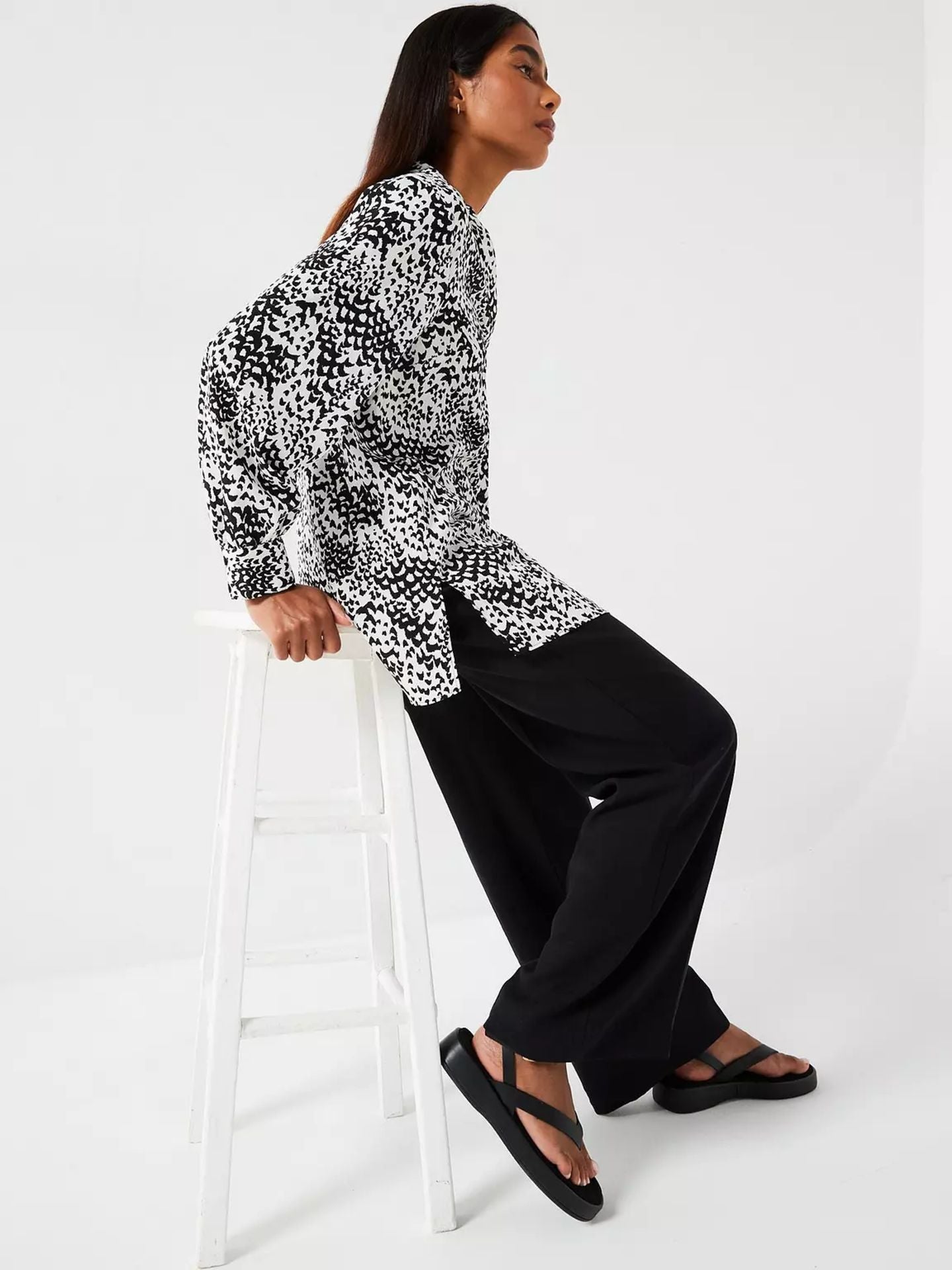 Everyday Longline Printed Shirt - Mono Print