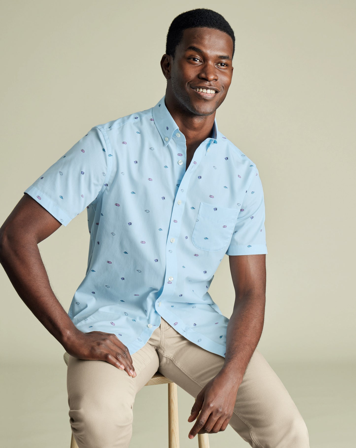 Fish Print Slim Fit Button Down Short Sleeve Shirt