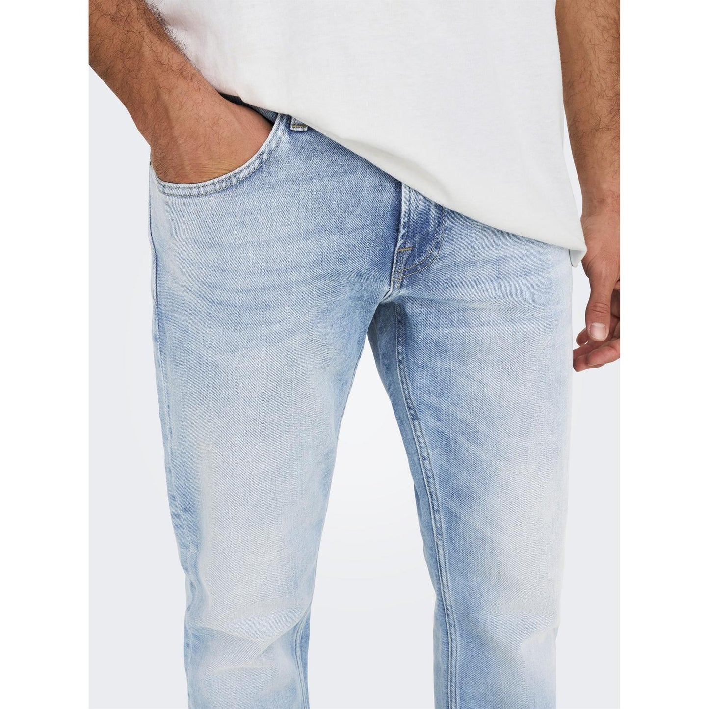 Weft Regular Fit Jeans