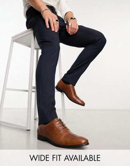 Oxford Shoes in Tan Leather with Toe Cap