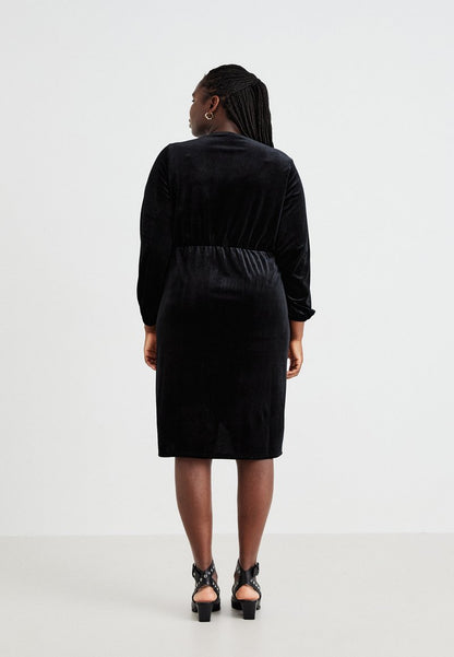 Vero Moda Curve VMCEFFIE WRAP KNEE DRESS - Cocktail dress / Party dress - black
