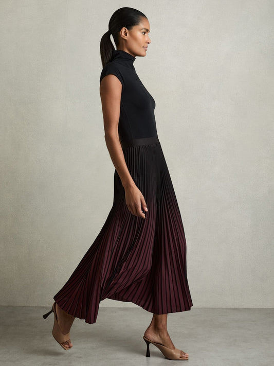Marlie Ombré Pleated Midi Skirt in Burgundy/Black