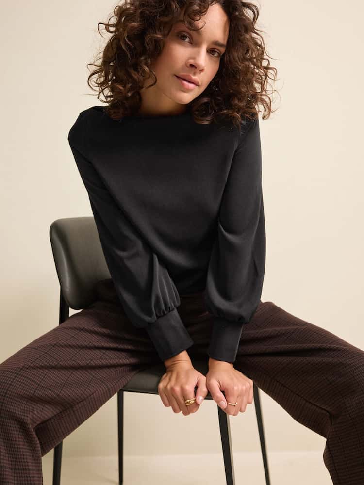 Black Long Sleeve Gathered Sides Blouse