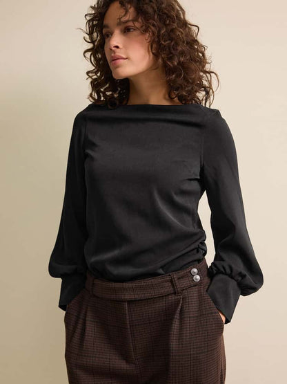 Black Long Sleeve Gathered Sides Blouse