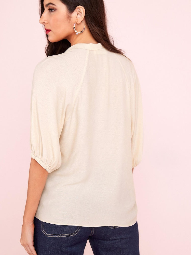 Cream Floral Tie Neck Button Short Sleeve Blouse