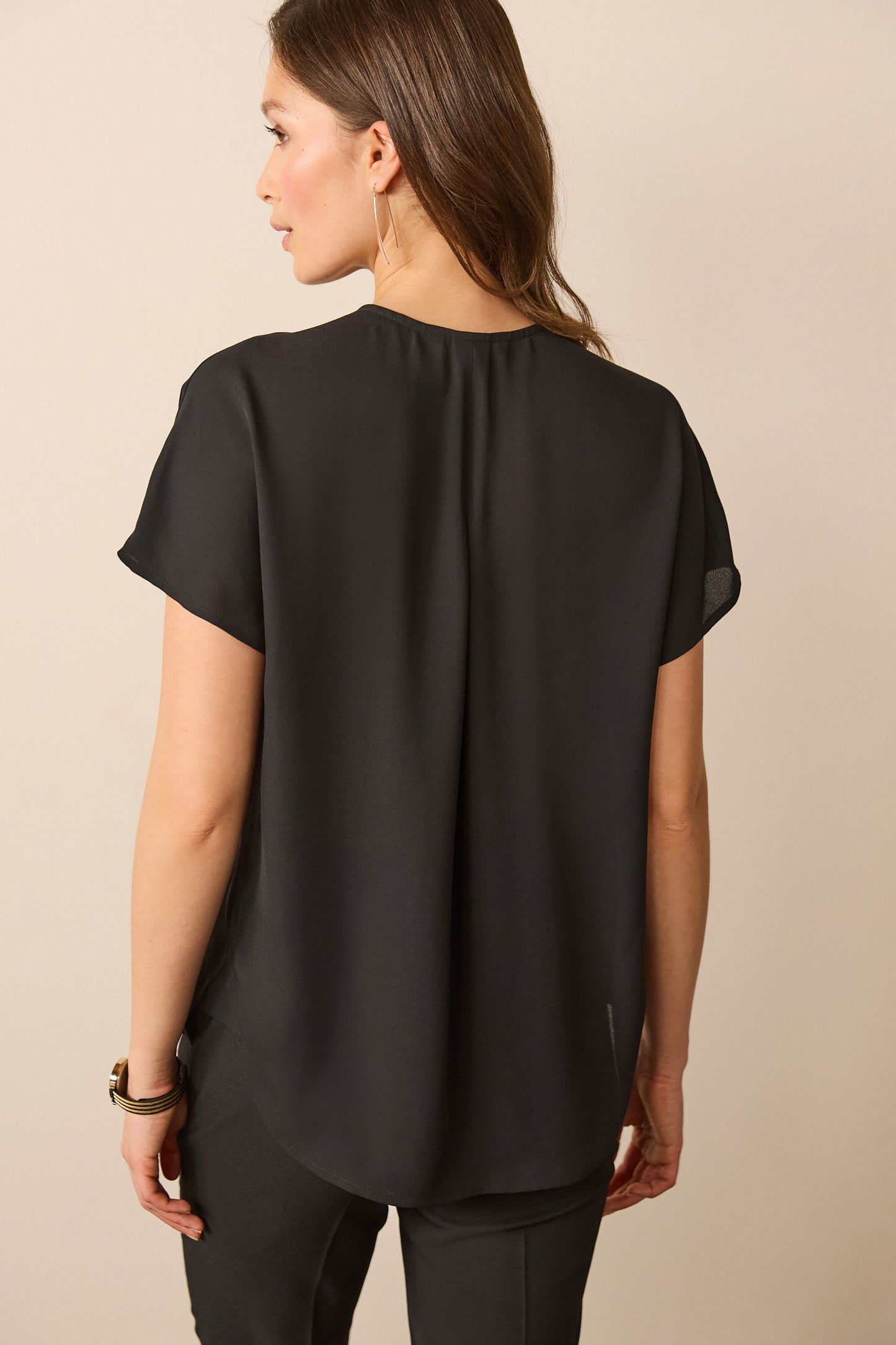 Black Short Sleeve Overhead Top