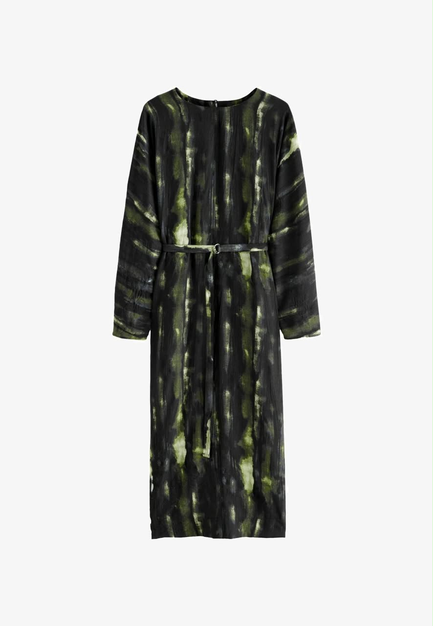 Long Sleeve Batwing Midi- Regular Fit - Day Dress