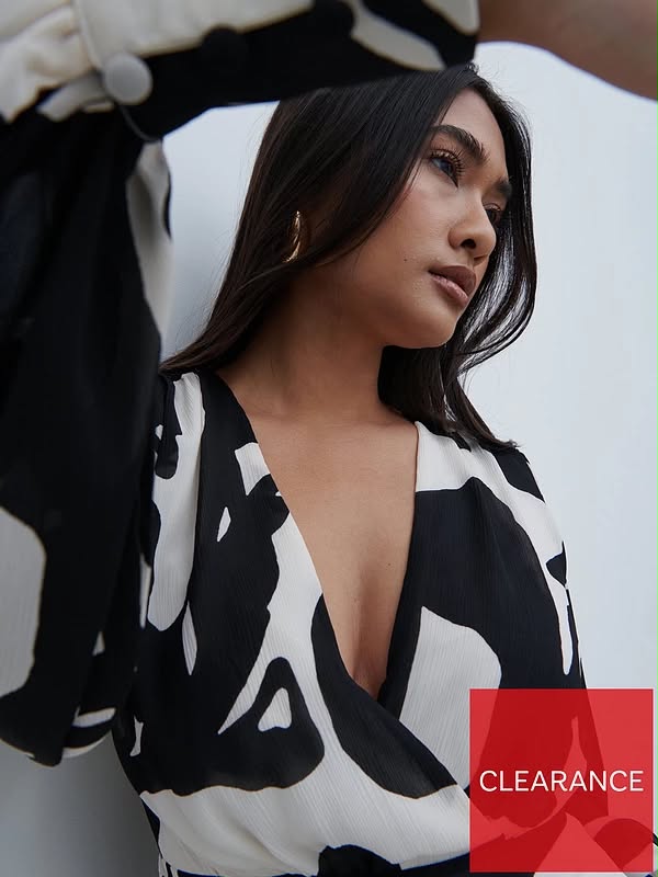 Black & White Lilianna Balloon Sleeve Printed Dress