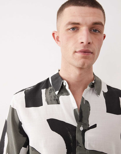 Linen Blend Short Sleeve Shirt in Grey