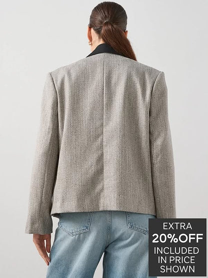 Contrast Lapel Boxy Crop Blazer