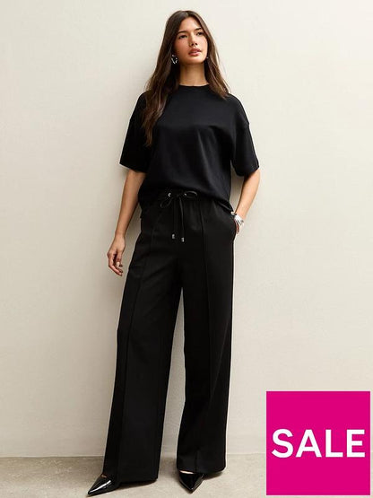 Wide Leg Drawstring Trouser