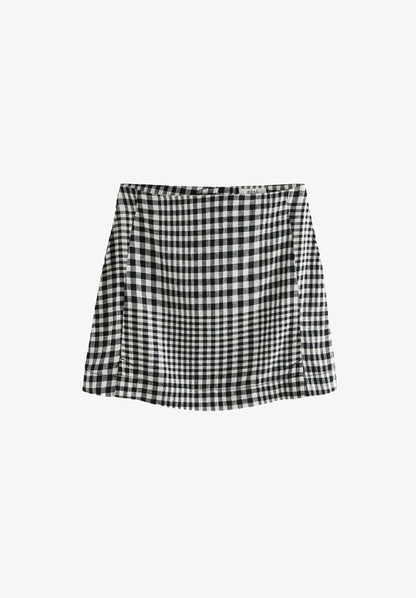Black/White Mini Skirt