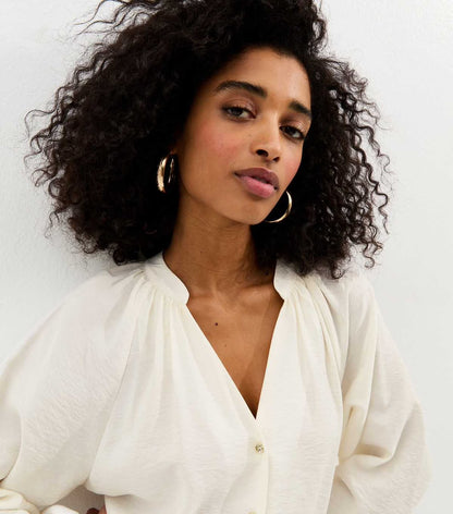 Cream Flowy Raglan Sleeve Blouse