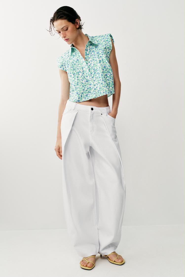 Mid Rise Barrel Wide Leg Jeans