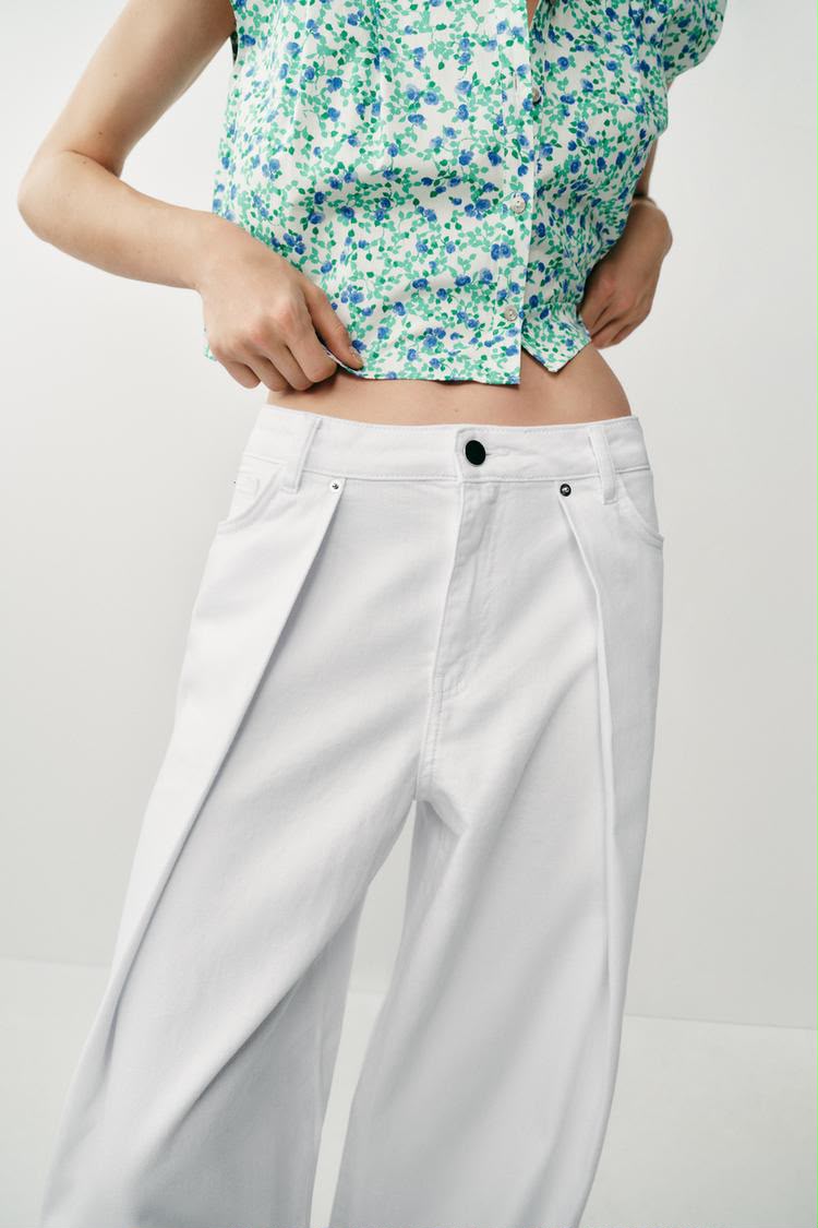 Mid Rise Barrel Wide Leg Jeans