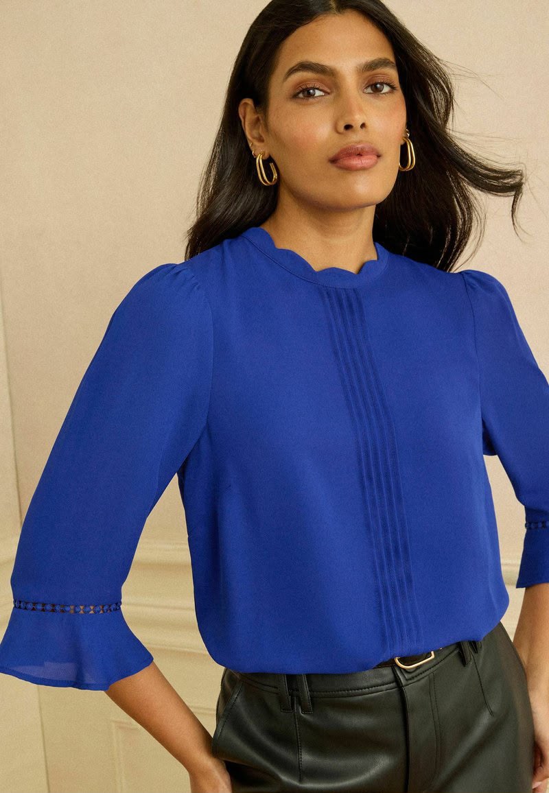 Regular Fit Scallop Pintuck Flute Sleeve Blouse