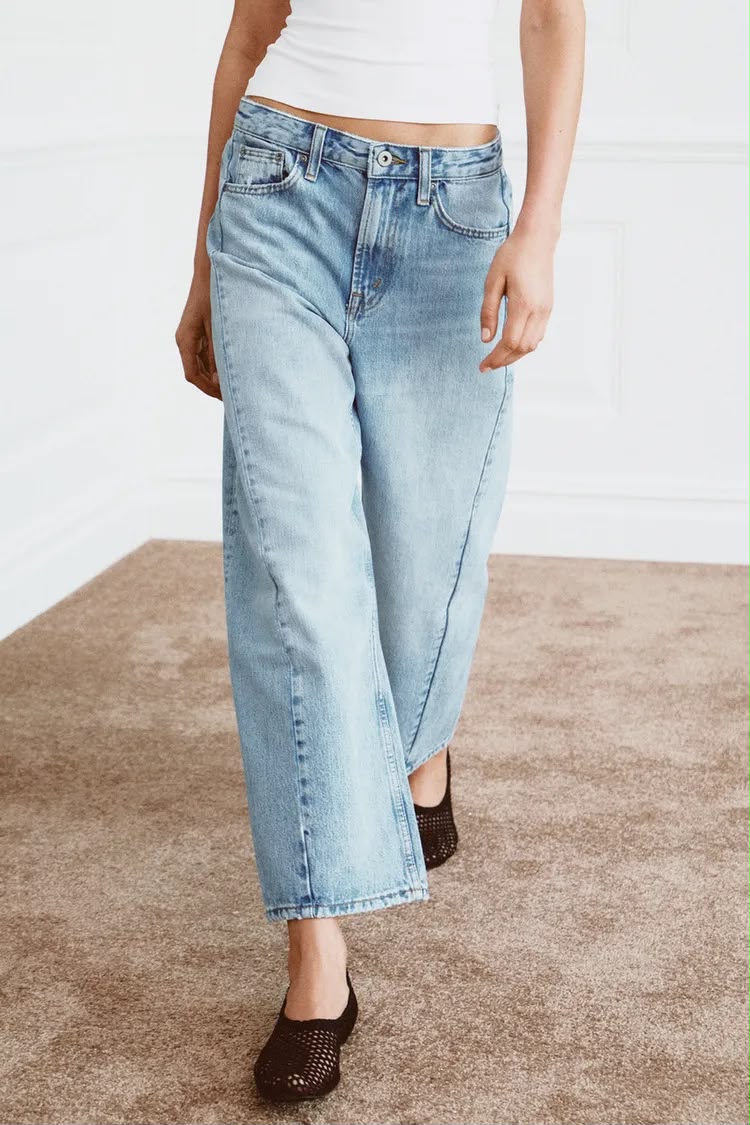 Mid Rise Relaxed Leg Ankle Length