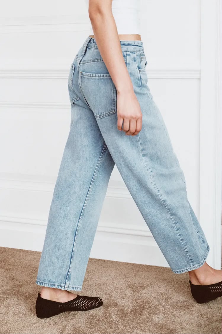 Mid Rise Relaxed Leg Ankle Length