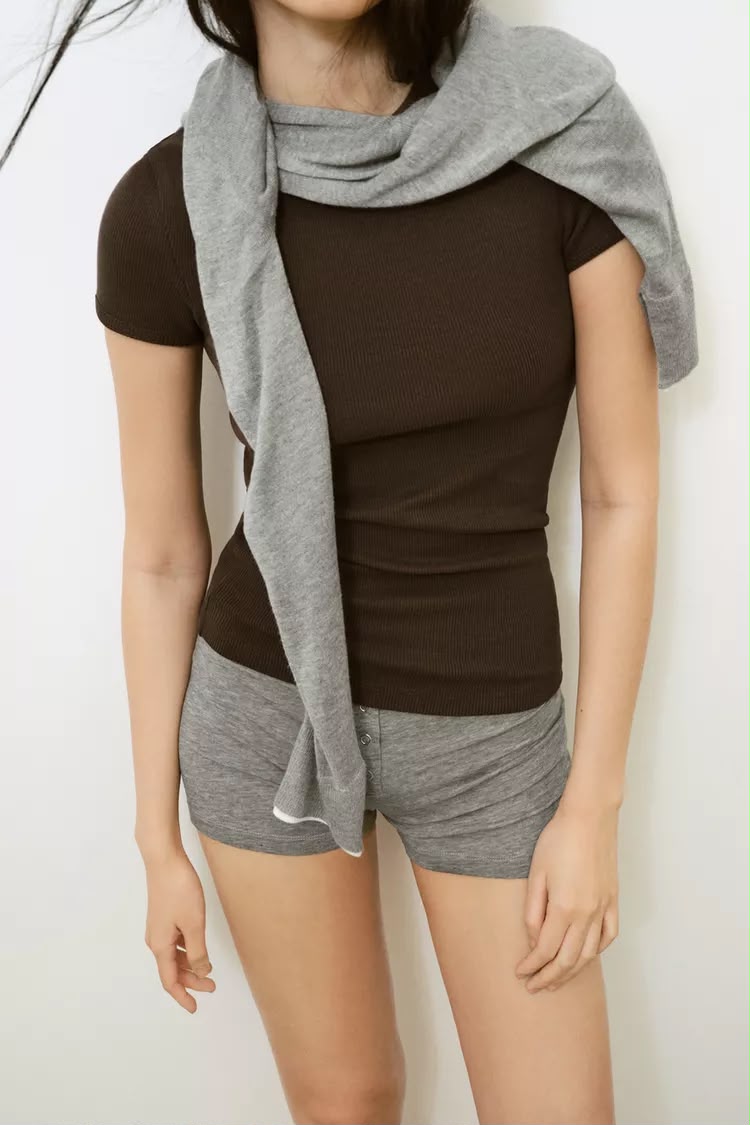 Zara Slim Fit Round Neck
