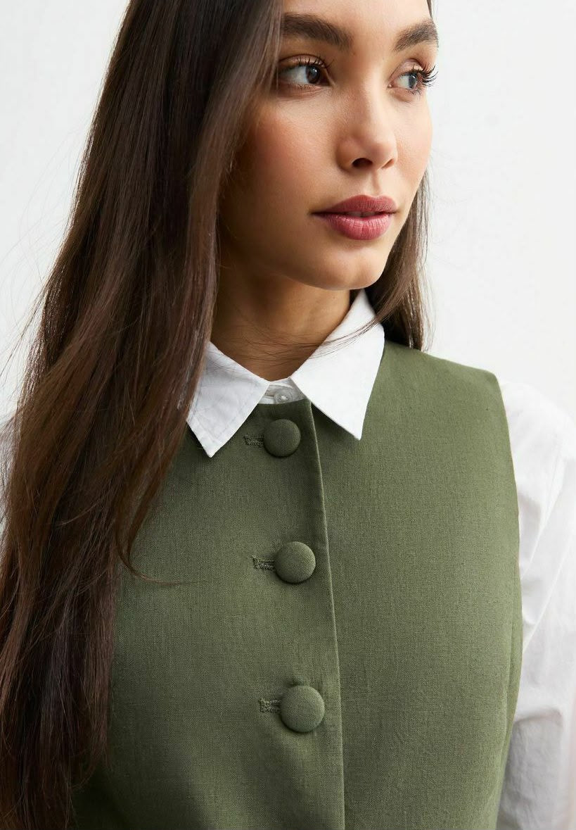 Crew Neck Linen Blend Khaki Green Waistcoat