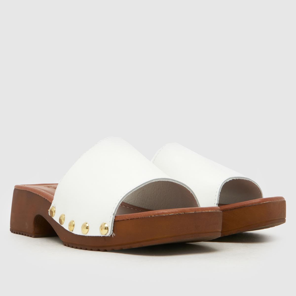 Verity Leather Clog In White