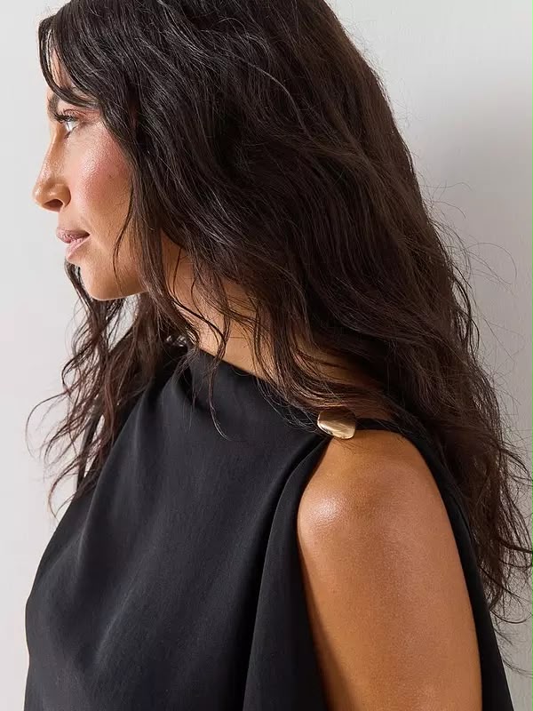 Asymmetrical Sleeveless Top