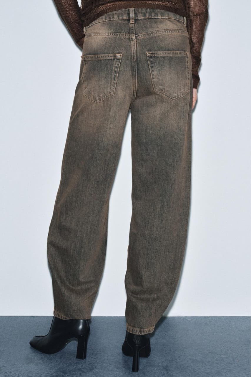 Zara Mid Waist Barrel Jeans