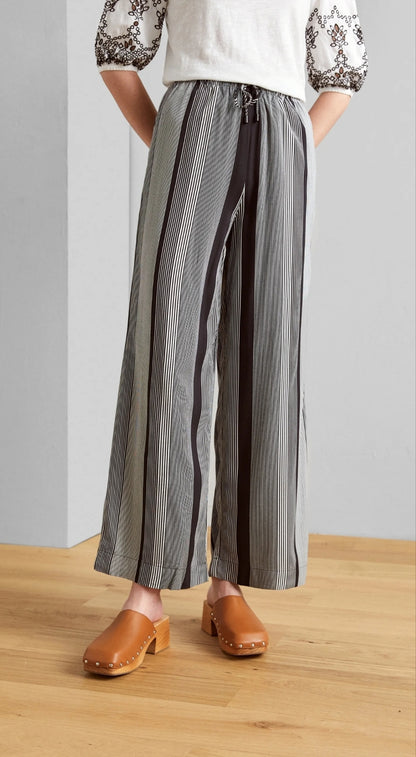 Printed Wide Leg Trouser