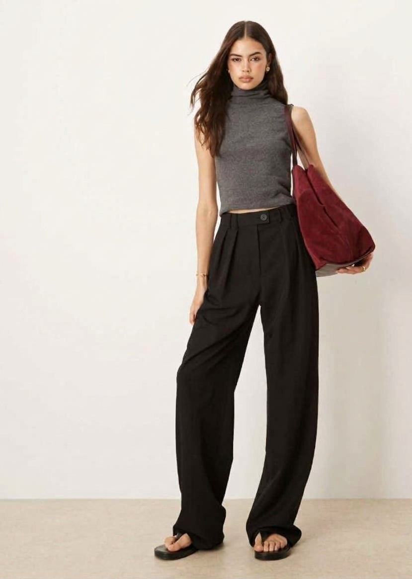 Super Wide Leg Trouser with Pleat - Black