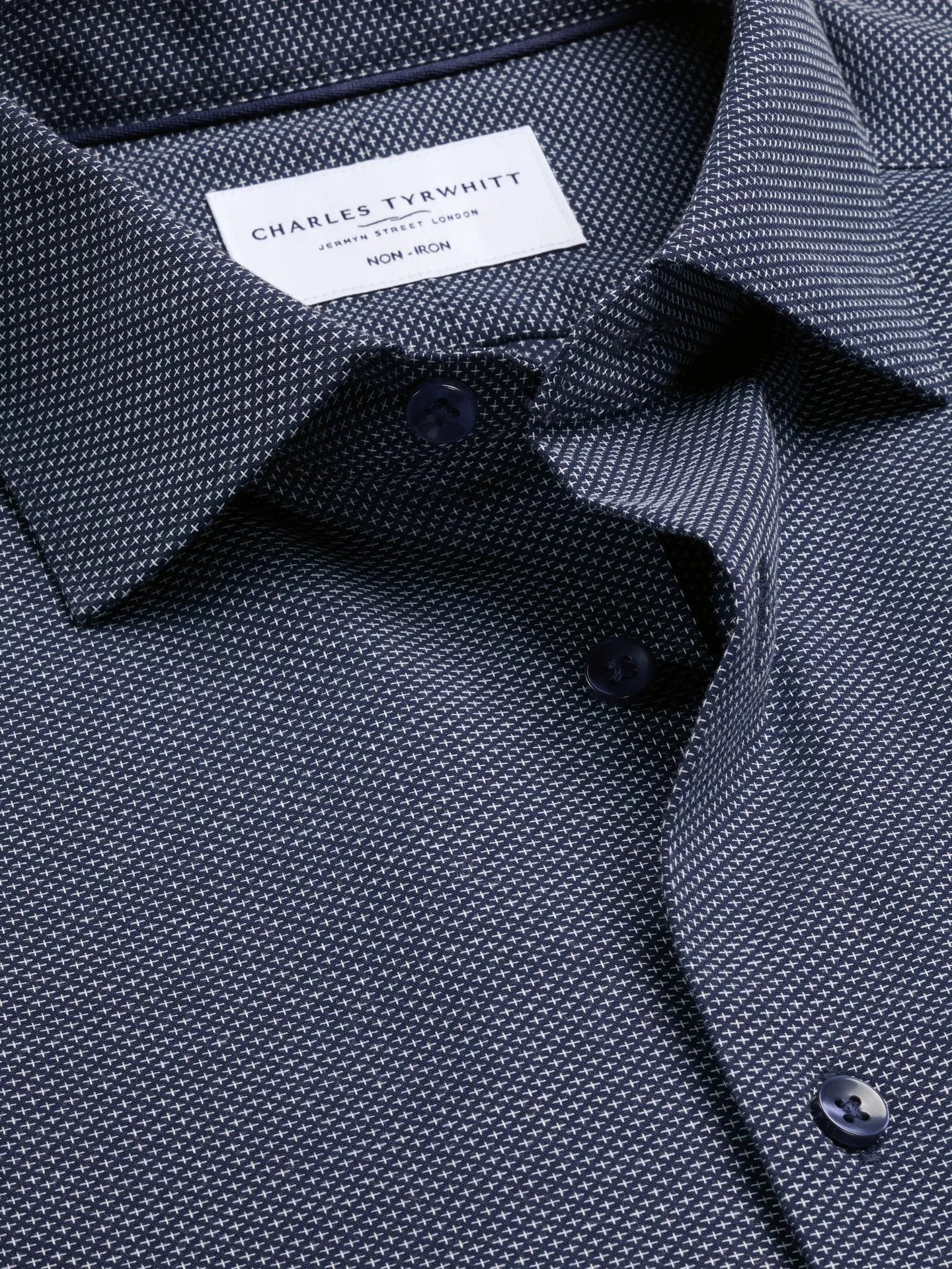 Cutaway Collar Non-Iron Dobby Cotton Texture Slim Fit Shirt, Navy