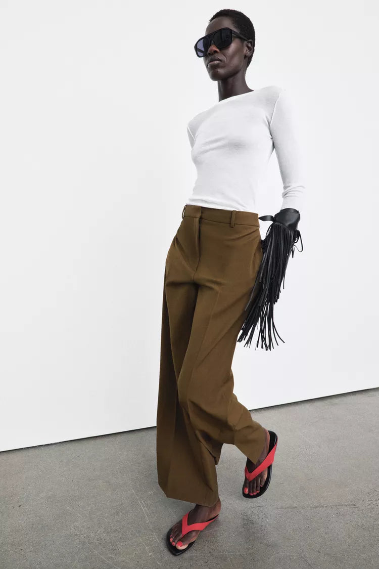 Vented Straight Leg Pants- Khaki